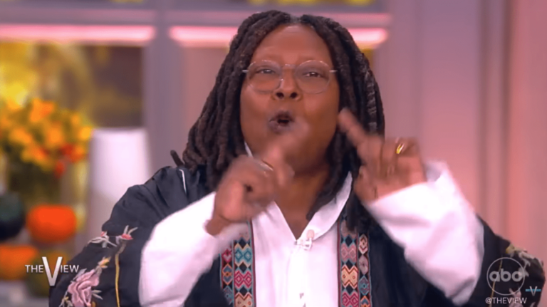 Whoopi Goldberg s&rsquo;éteint en tant que co-hôte pendant un débat houleux
