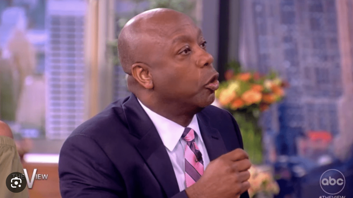 Le sénateur Tim Scott