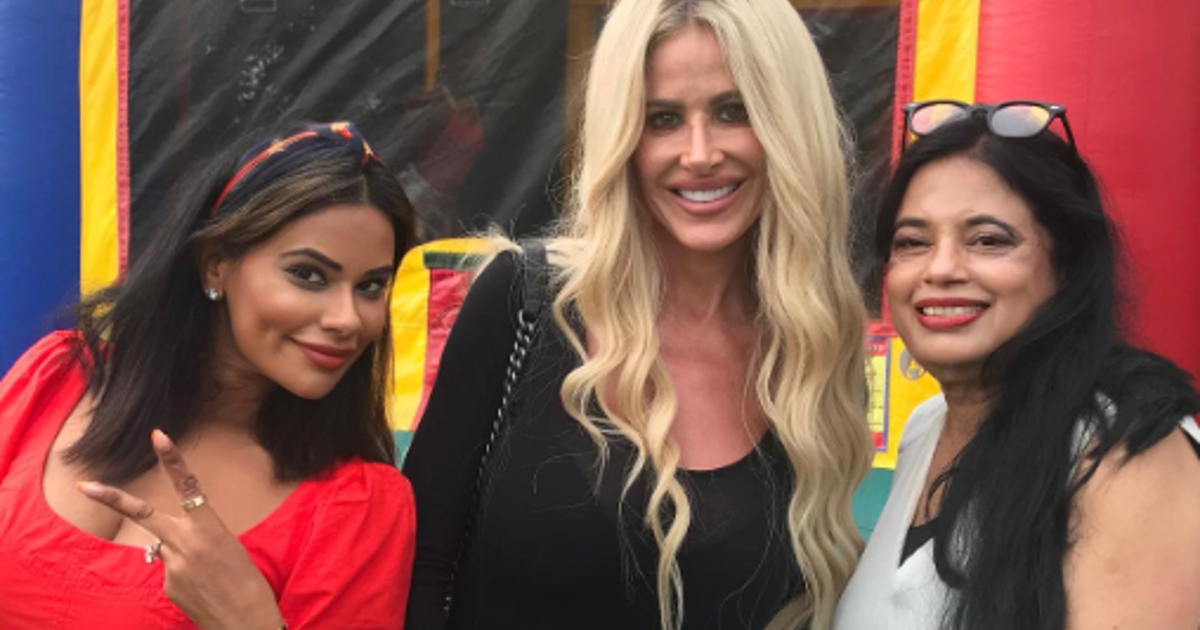Les fans s'inquiètent alors que Kim Zolciak apparaît plus mince que jamais le 4 juillet Photo
