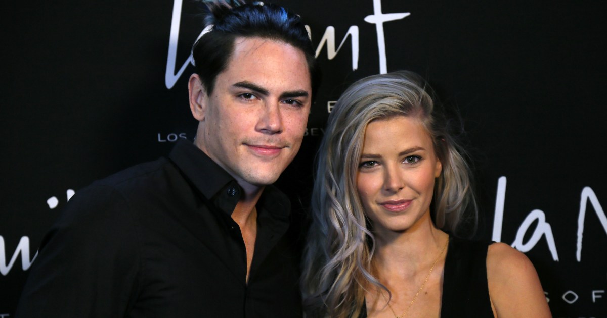 Ariana Madix et Tom Sandoval posent ensemble pendant le tournage de Pump Rules