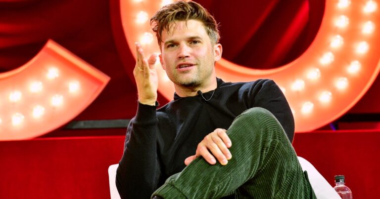 « Arousing Success » de Tom Schwartz et Katie Flood