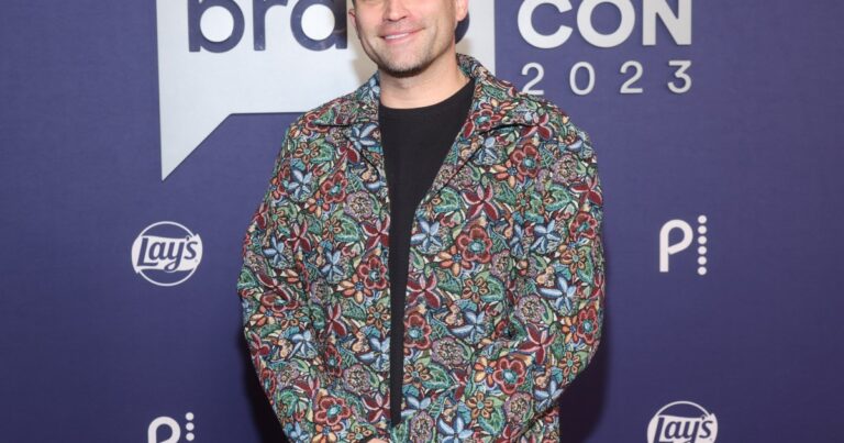 La romance de Tom Schwartz et Katie Flood prend une tournure hilarante