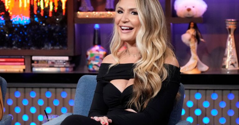 Kate Chastain parle de maternité avec le capitaine Sandy Yawn