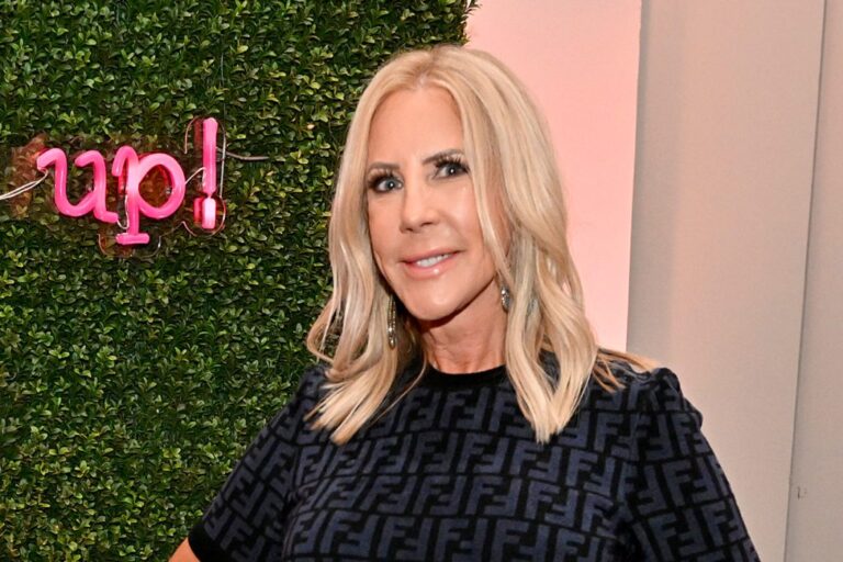 Vicki Gunvalson spécule qu&rsquo;elle ne reviendra pas au « RHOC » et les fans sont dévastés !