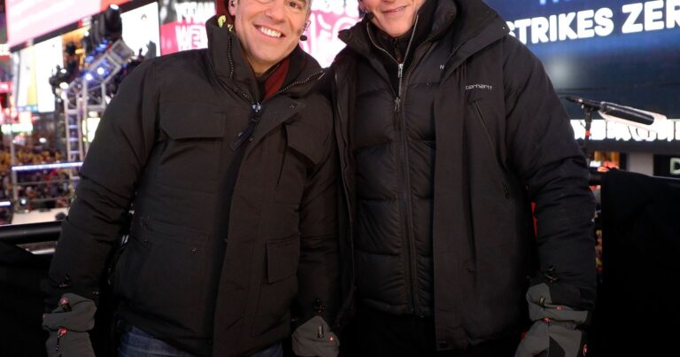 Andy Cohen boira-t-il à nouveau lors de son émission NYE ?