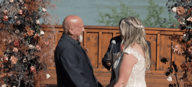 Christine Brown tire sur Kody lors de son spécial « Le mariage de Christine et David »