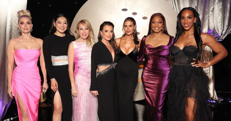 Le plan de salle de la réunion de la saison 13 de RHOBH révélé