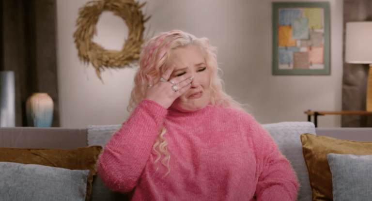 Mama June sanglote à cause du diagnostic de cancer d&rsquo;une mésange dans la nouvelle bande-annonce de « Family Crisis »