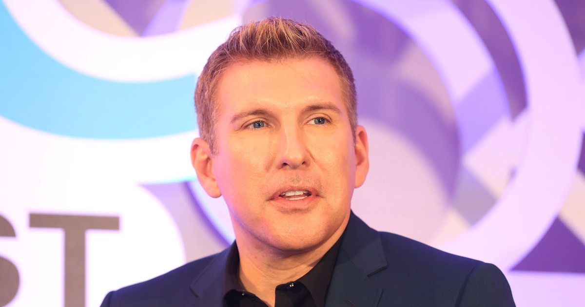 Todd Chrisley accuse le service pénitentiaire de lui refuser les services religieux