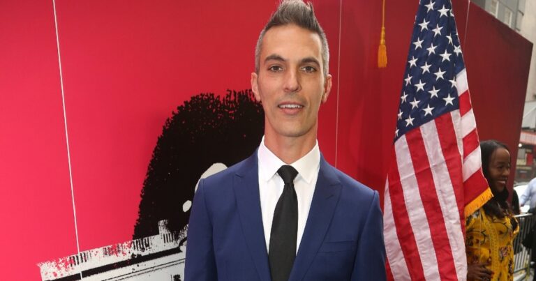 La taupe obtient une deuxième saison sur Netflix, un nouvel hôte révélé