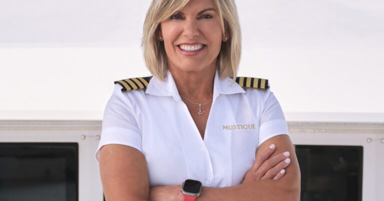 Le capitaine Sandy défend le chef qui refuse de sortir du lit