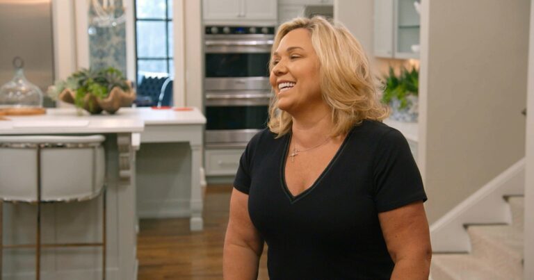 Julie Chrisley condamnée à nouveau dans une affaire de fraude bancaire et d'évasion fiscale