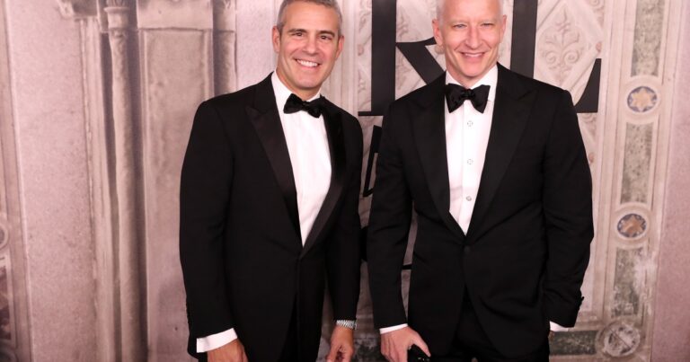 Anderson Cooper sur l'éthique de travail d'Andy Cohen