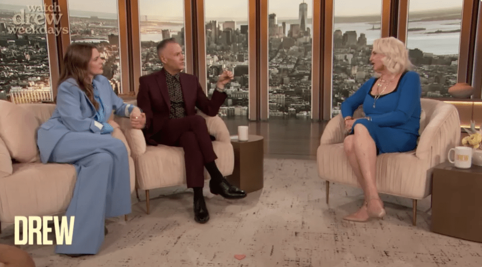 Drew Berrymore et Angela jugent