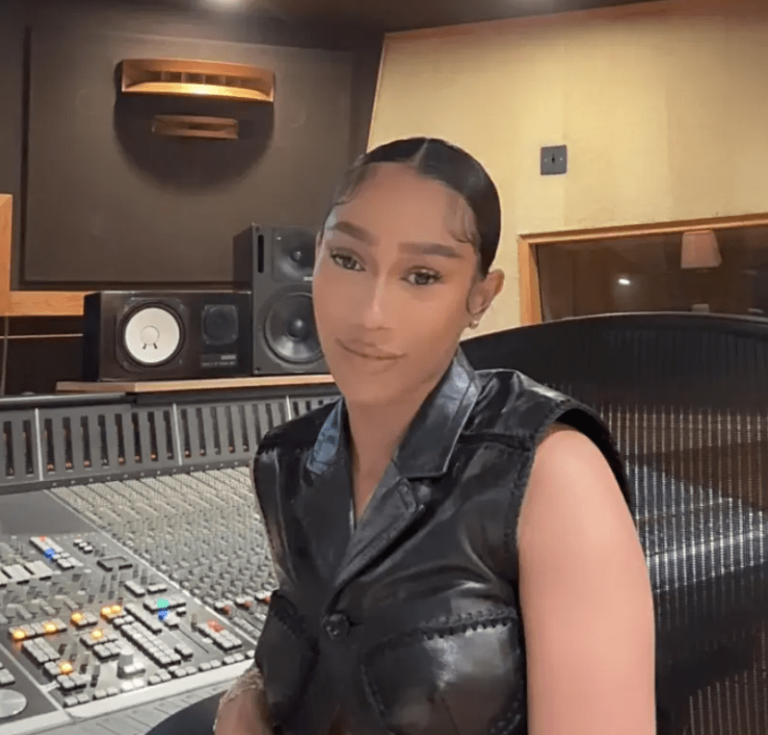 OUI !  Le rappeur Bia s'en va dans le nouveau morceau de Cardi B Diss et accuse Offset de tricherie !