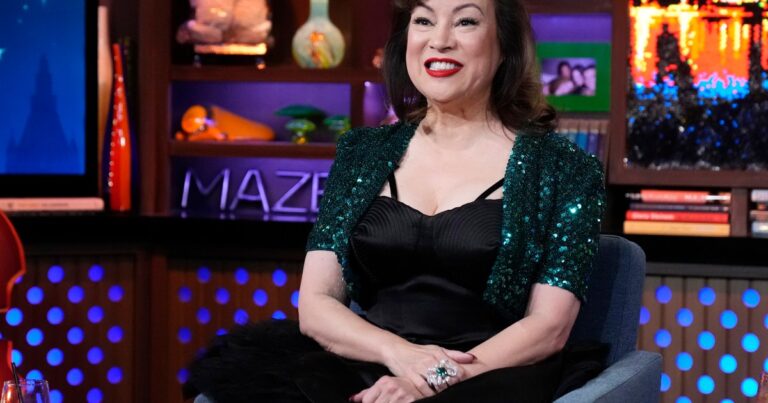 Jennifer Tilly dévoile la saison 14 de RHOBH : « Plus effrayante que Chucky »