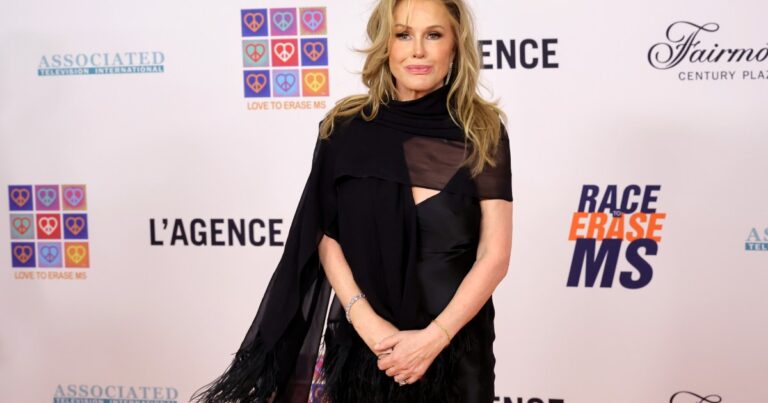 Kathy Hilton a critiqué le rappeur pour avoir ignoré ses fans
