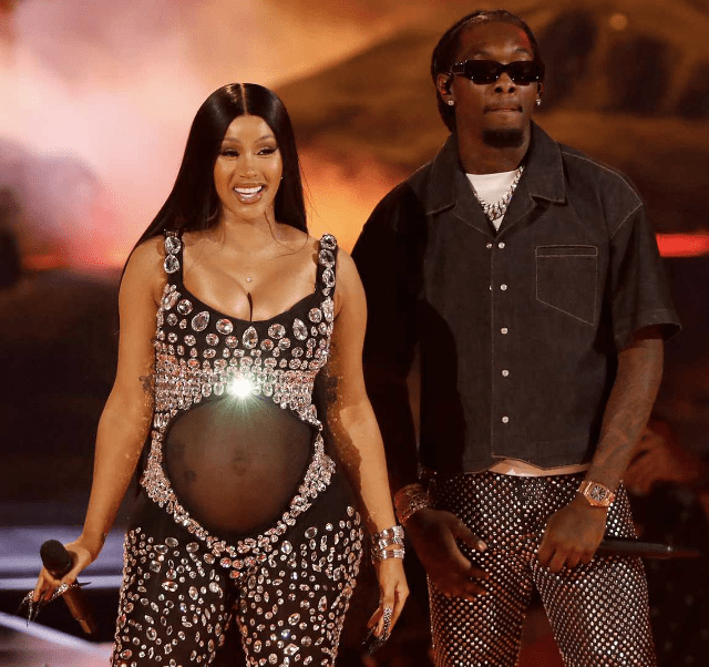 Les amis de Cardi B révèlent qu'ils veulent qu'elle divorce d'Offset !