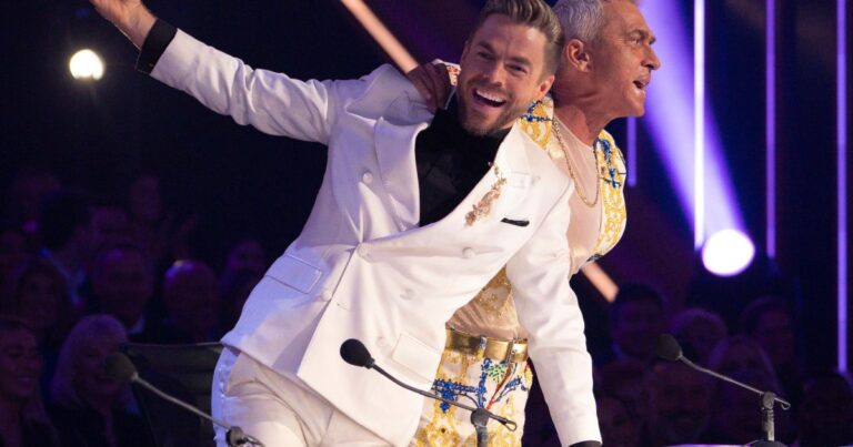 Derek Hough est déconcerté par le casting de Danse avec les stars d'Anna Delvey