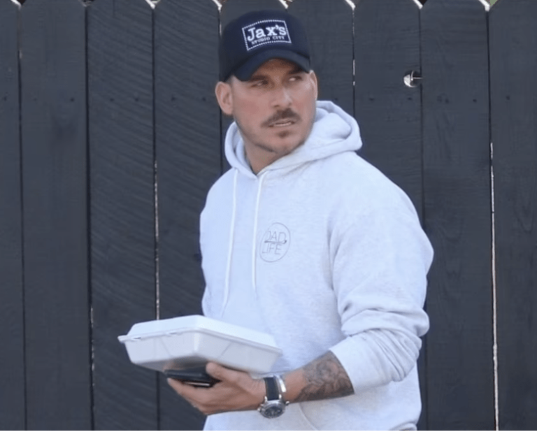 Jax Taylor critiqué par des allégations de délit de fuite alors que la petite amie de la victime revendique de graves blessures et promet une action en justice !