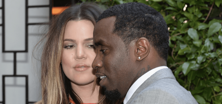 Khloe Kardashian s'est vantée de ses folles fêtes « Butt Naked » dans une vidéo choquante !