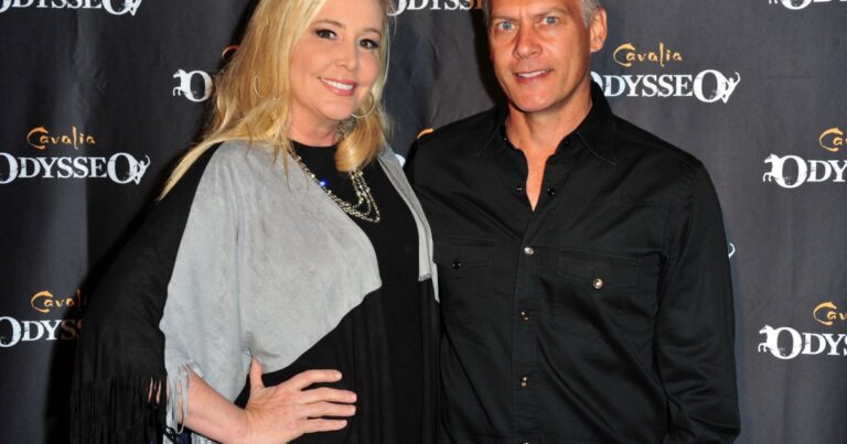 L'ex-mari de Shannon Beador, David, l'a qualifiée de « sainte » dans des SMS choquants attaquant sa femme Lesley