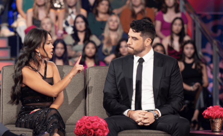 La rupture de Jenn Tran et Devin Strader de « Bachelorette » se dévoile lors d'une finale en direct pleine d'émotion
