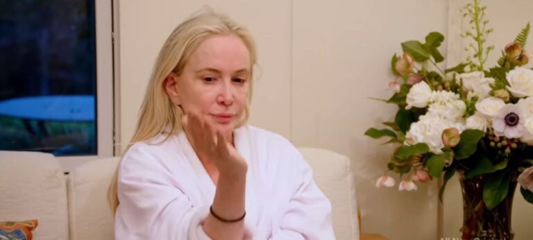 Shannon Beador s'effondre suite aux menaces de John Janssen de diffuser une vidéo préjudiciable !
