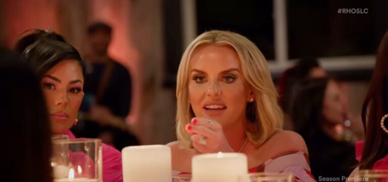Whitney Rose attaquée lors de la première de la saison 5 !