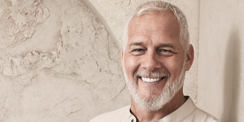 Le candidat à la Golden Bachelorette, Mark Anderson.