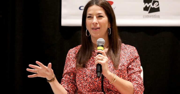 Rebecca Minkoff, nouvelle recrue de RHONY, se plonge dans la Scientologie