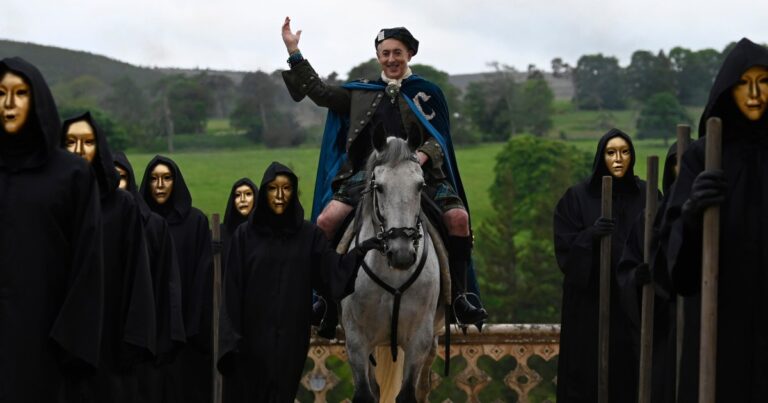 Quelle vraie femme au foyer durera le plus longtemps dans la saison 3 de The Traitors ?