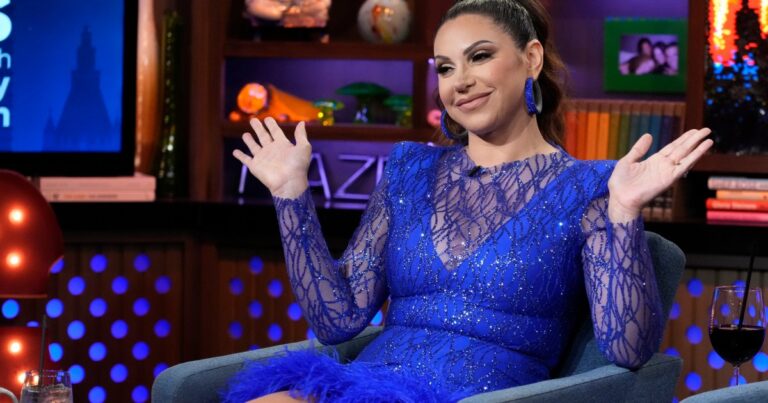 Jennifer Aydin répond au point de vue d'Andy Cohen sur son maillot Mike's Meltdown