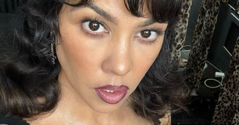 La coupe sensuelle et transparente de Kourtney Kardashian avait une touche bohème