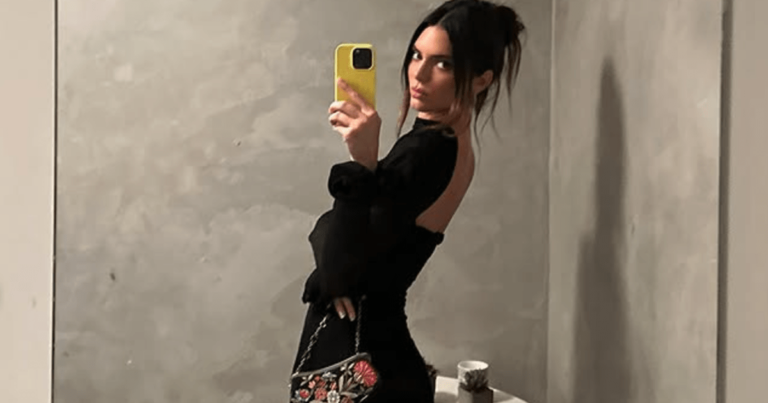 La maison de Kendall Jenner est aménagée pour les fêtes de fin d'année dans une vidéo de visite de la maison