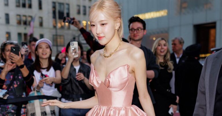 Le Rosé de Blackpink est un Cupidon affectueux de la Saint-Valentin dans de nouvelles photos