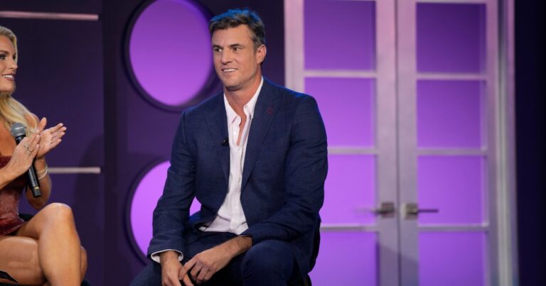 Shep Rose détaille une conversation non filmée avec Sienna Evans