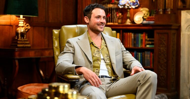 Ciara Miller réagit à Internet l'expédition de son expédition et de Dylan Efron