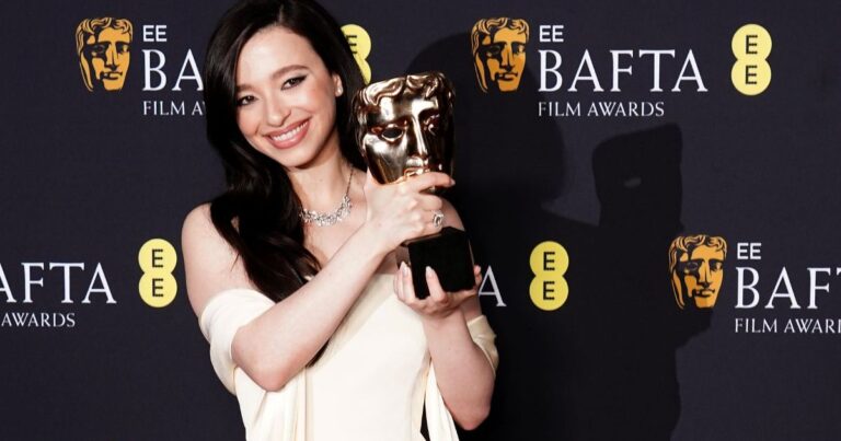 Le message de Mikey Madison pour maman dans le discours BAFTA est trop doux pour manquer