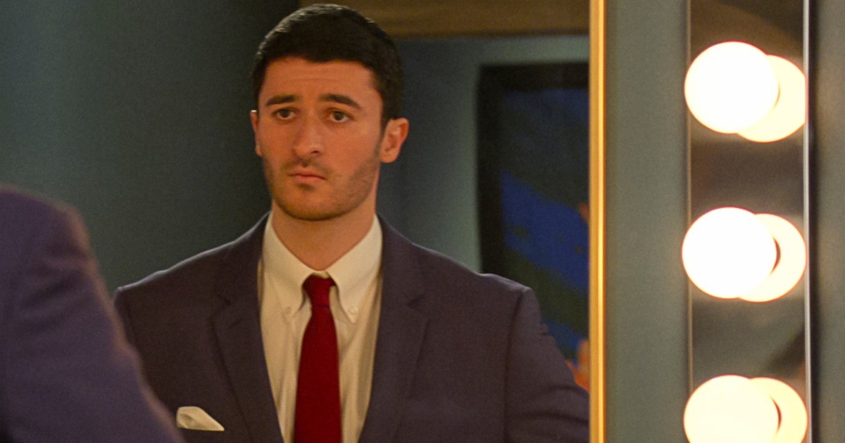 L'amour est des étoiles aveugles qui seraient incroyables sur les traîtres