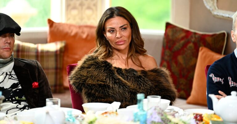 Dolores Catania dit à Andy Cohen de «faire attention»