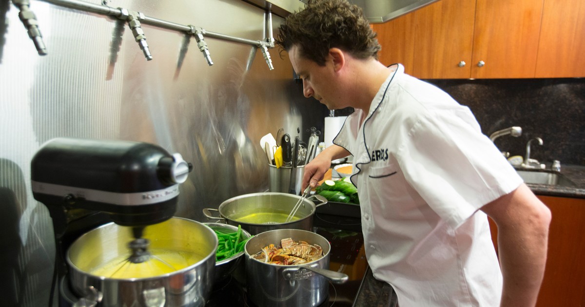 Andy Cohen Chef Ben Robinson réagit au retour en dessous du pont