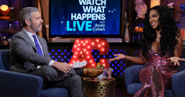 Andy Cohen a attrapé le hors-garde avec les questions du Kenya Moore