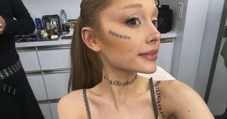 Les fans jaillissent sur la transformation des cheveux d'Ariana Grande