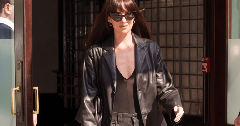 Ce facteur a fait que Dakota Johnson & Chris Martin Split, affirme la «source»