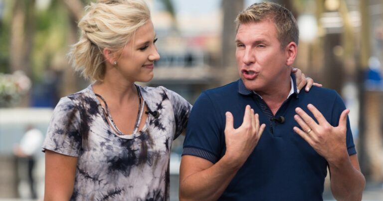 Todd Chrisley «  Jacked '' après la libération de prison, la fille de Savannah