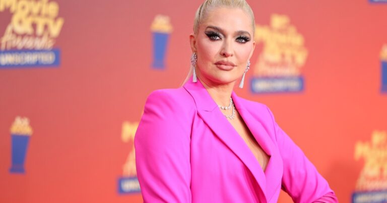Le nouvel homme d'Erika Jayne, John McPhee, l'histoire et le salaire
