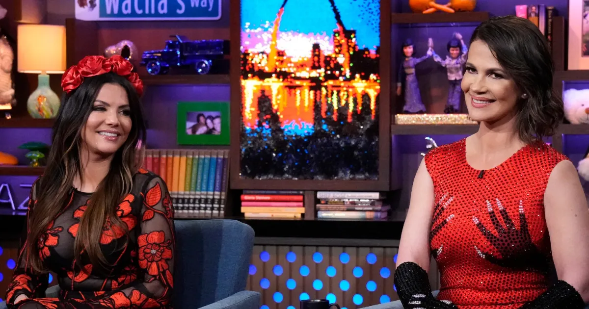 Pourquoi Julia Lemigova et Adriana de Moura se battent-elles?