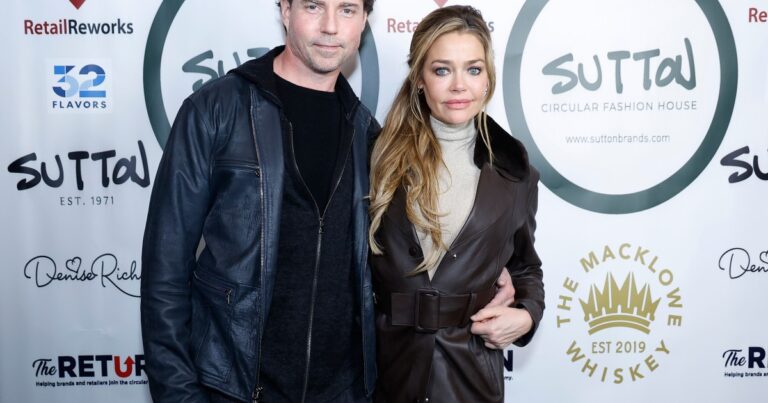Denise Richards fournit des photos de manoir à tronc