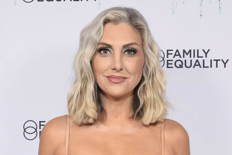 Gina Kirschenheiter claque Katie Ginella, dit qu'elle fait que la distribution se sent «  dangereuse ''
